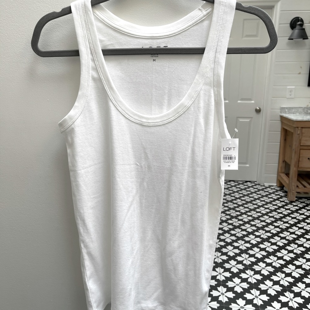 NWT Loft Cotton Scoop Neck Tank size Medium